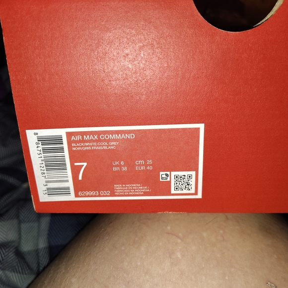 Nike Air Max Black with White Accents - Picture 2 of 2